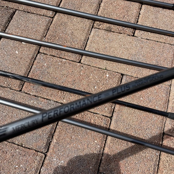 Golf Set Tour Model T7 Beta 
10 Pc In RH 
Graphite shafts - Picture 9 of 10